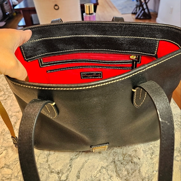 Dooney & Bourke Handbags - Dooney & Bourke Saffiano Leather Tote